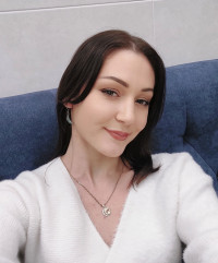 АННА ЖОСС